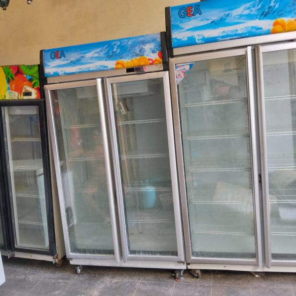 jual kulkas minuman bekas GEA