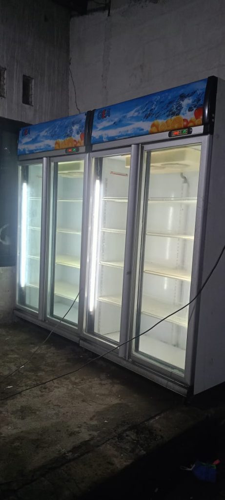 jual kulkas showcase Gea 2 pintu bekas surabaya