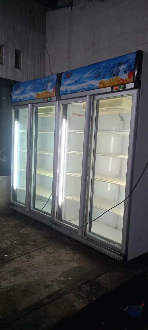 jual kulkas showcase Gea 2 pintu bekas surabaya jual kulkas showcase Gea 2 pintu bekas surabaya