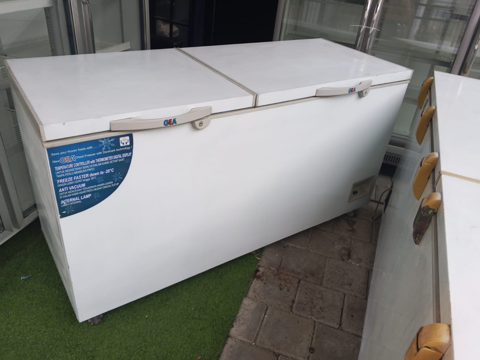 Foto 4 freezer bekas 1200 liter Surabaya unit A